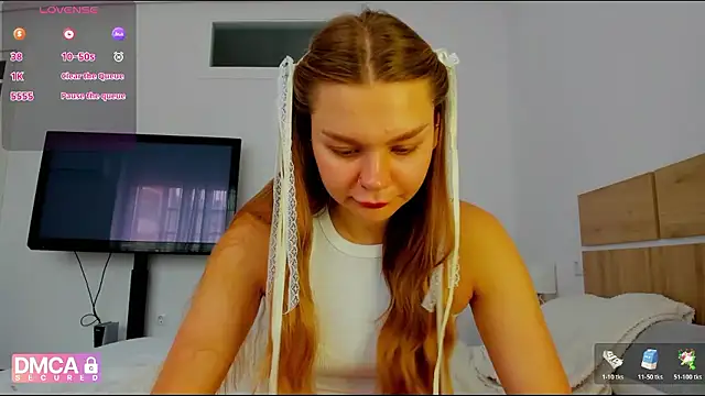 Snapshot of Molly_sweetie chatting on 05-04-26, 06:27 Molly sweetie online show from 05-04-26, 06:27