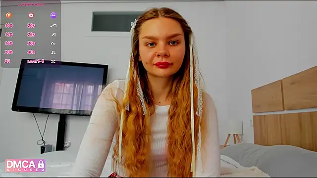 Snapshot of Molly_sweetie chatting on 04-25-26, 06:27 Molly sweetie online show from 04-25-26, 06:27