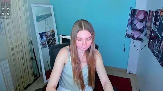Snapshot of Molly_sweetie chatting on 03-19-25, 10:00 Molly sweetie online show from 03-19-25, 10:00