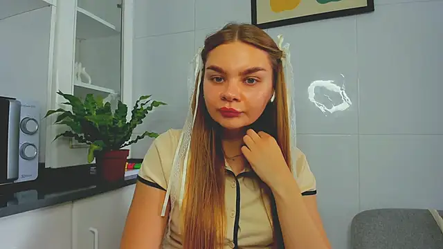 Snapshot of Molly_sweetie chatting on 06-12-26, 01:09 Molly sweetie online show from 06-12-26, 01:09