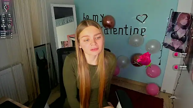 Snapshot of Molly_sweetie chatting on 02-17-25, 10:07 Molly sweetie online show from 02-17-25, 10:07