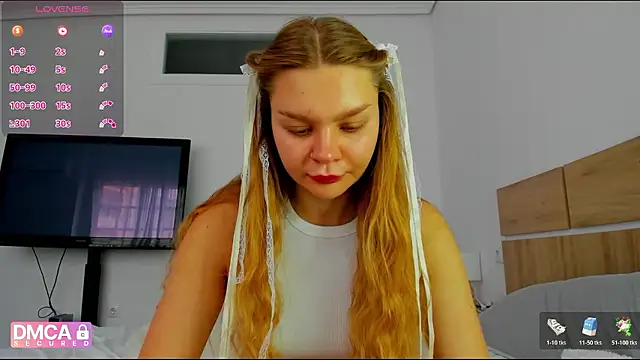 Snapshot of Molly_sweetie chatting on 05-08-26, 06:39 Molly sweetie online show from 05-08-26, 06:39