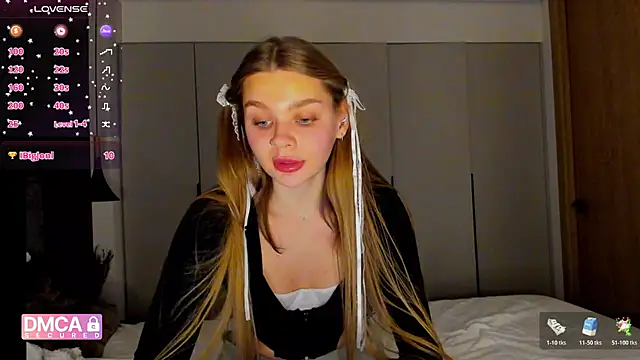 Molly sweetie online show from 12-22-25, 07:36