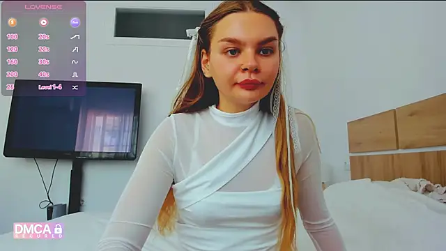 Snapshot of Molly_sweetie chatting on 06-01-26, 06:57 Molly sweetie online show from 06-01-26, 06:57