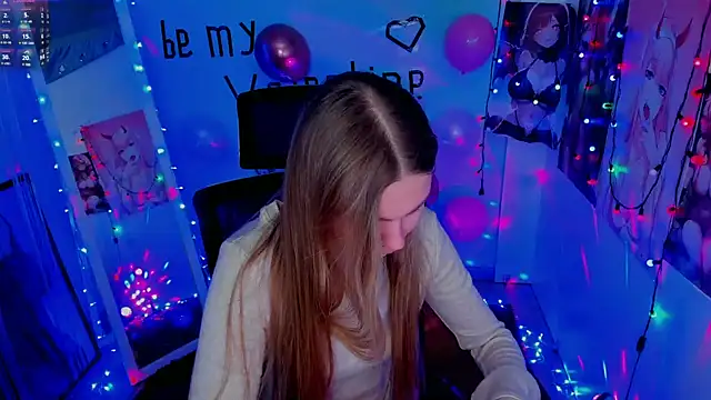 Snapshot of Molly_sweetie chatting on 02-14-25, 06:56 Molly sweetie online show from 02-14-25, 06:56