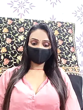 Snapshot of Yours-Bebo chatting on 03-11-25, 08:19 Yours-Bebo online show from 03-11-25, 08:19