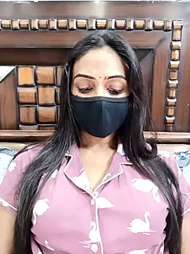 Snapshot of Yours-Bebo chatting on 11-08-25, 09:13 Yours-Bebo online show from 11-08-25, 09:13