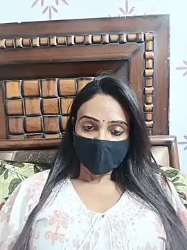 Snapshot of Yours-Bebo chatting on 05-21-26, 07:00 Yours-Bebo online show from 05-21-26, 07:00