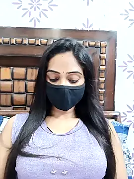 Snapshot of Yours-Bebo chatting on 09-18-25, 07:06 Yours-Bebo online show from 09-18-25, 07:06