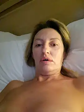 Miss    Mia  online show from 03-24-26, 11:27