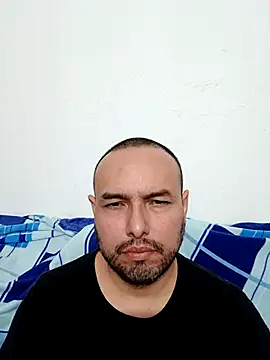 Snapshot of ElSunEagle chatting on 02-16-26, 01:15 ElSunEagle online show from 02-16-26, 01:15