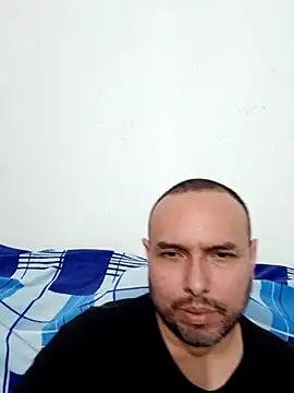 Snapshot of ElSunEagle chatting on 02-18-26, 01:14 ElSunEagle online show from 02-18-26, 01:14