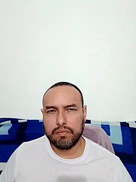 Snapshot of ElSunEagle chatting on 02-23-26, 01:40 ElSunEagle online show from 02-23-26, 01:40