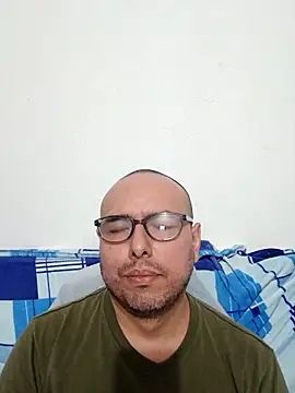 Snapshot of ElSunEagle chatting on 02-05-26, 01:12 ElSunEagle online show from 02-05-26, 01:12