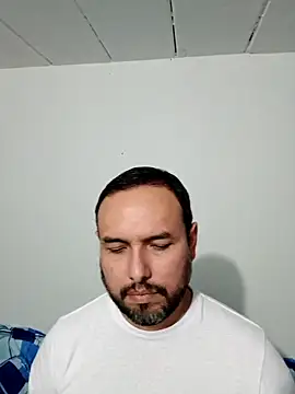 ElSunEagle online show from 10-11-25, 03:51