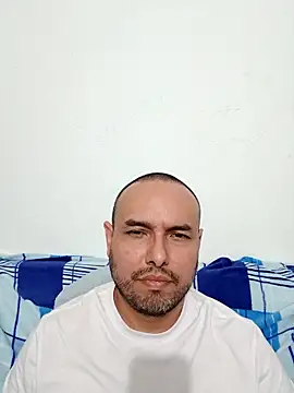 Snapshot of ElSunEagle chatting on 02-11-26, 12:54 ElSunEagle online show from 02-11-26, 12:54