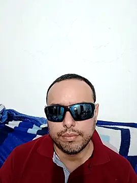 Snapshot of ElSunEagle chatting on 03-19-26, 01:49 ElSunEagle online show from 03-19-26, 01:49