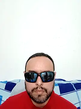 Snapshot of ElSunEagle chatting on 04-06-26, 02:29 ElSunEagle online show from 04-06-26, 02:29