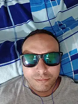 Snapshot of ElSunEagle chatting on 07-02-26, 03:23 ElSunEagle online show from 07-02-26, 03:23