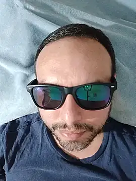 Snapshot of ElSunEagle chatting on 07-23-26, 03:48 ElSunEagle online show from 07-23-26, 03:48