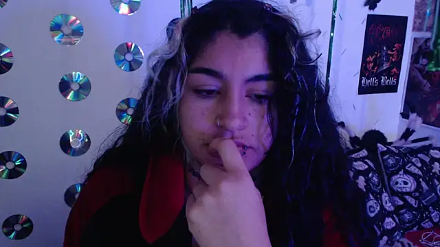 Snapshot of abril666 chatting on 10-08-25, 03:46 abril666 online show from 10-08-25, 03:46