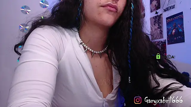 Snapshot of abril666 chatting on 02-20-25, 02:13 abril666 online show from 02-20-25, 02:13