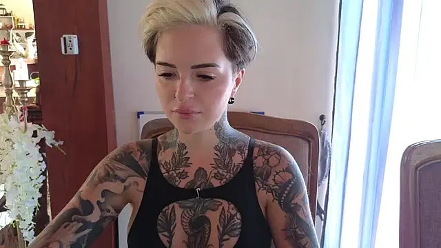 Snapshot of Rubyrichhxo chatting on 03-16-26, 04:31 Rubyrichhxo online show from 03-16-26, 04:31