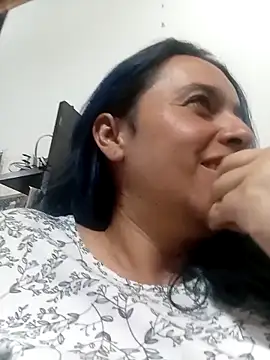 Snapshot of MagicStephany_ chatting on 02-13-26, 02:44 MagicStephany online show from 02-13-26, 02:44