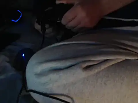 Snapshot of FleshlightFan chatting on 12-20-24, 11:37 FleshlightFan online show from 12-20-24, 11:37