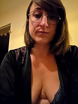 minierose online show from 10-10-25, 04:02
