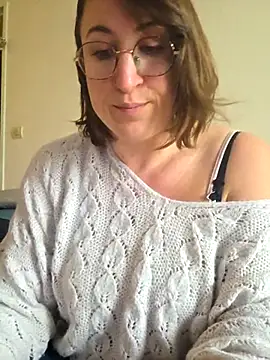 minierose online show from 02-15-26, 12:04