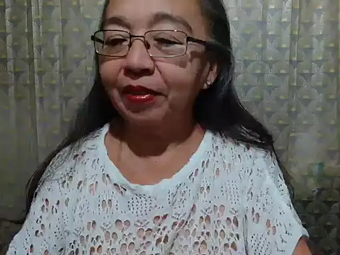 Snapshot of lorelei_latina chatting on 01-22-25, 09:02 lorelei latina online show from 01-22-25, 09:02