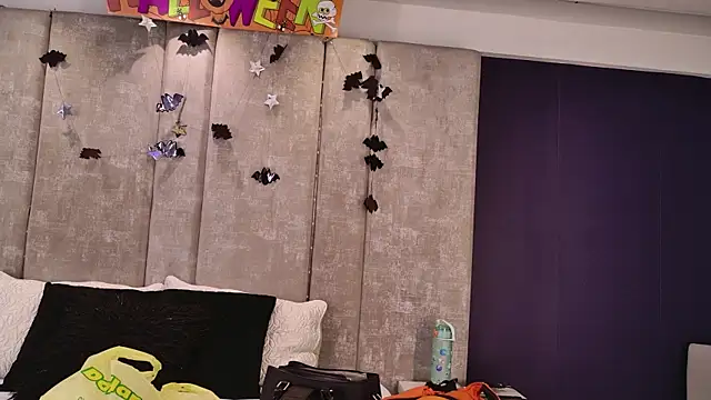 GiselOrtiz online show from 10-30-25, 10:35