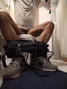 Danielitohot23cm online show from 11-29-25, 12:11