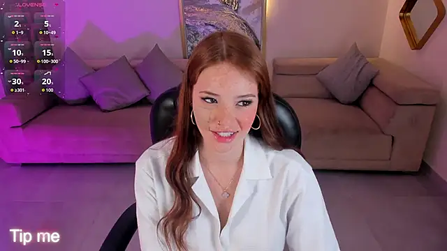 CorinneRusso online show from 09-18-25, 04:15
