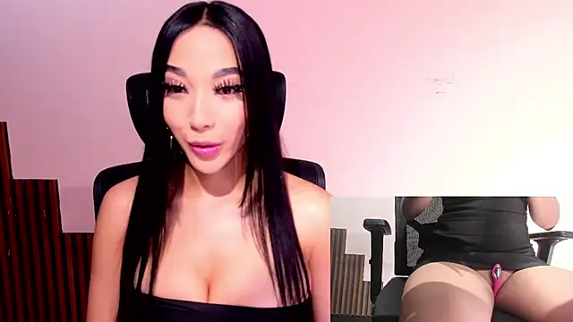 Snapshot of ZendayaGrey chatting on 05-14-26, 08:39 ZendayaGrey online show from 05-14-26, 08:39