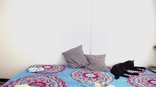  joanne and oliver  online show from 09-17-25, 05:15