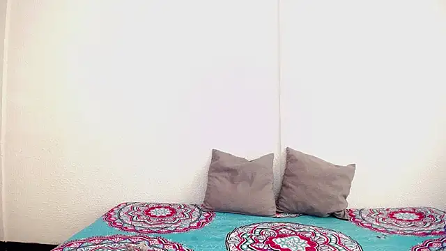  joanne and oliver  online show from 09-19-25, 04:22