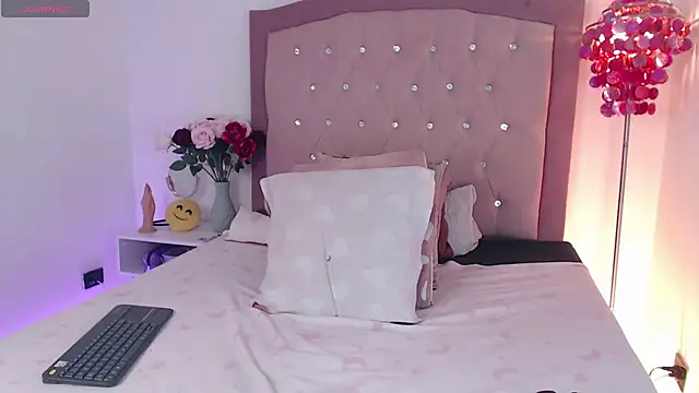 AnnadirtyXo online show from 09-15-25, 04:35