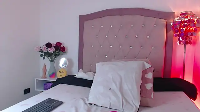 AnnadirtyXo online show from 09-26-25, 05:25