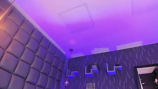 megan woll online show from 03-26-26, 08:07