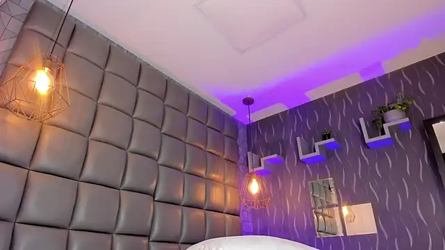 megan woll online show from 09-09-25, 08:18