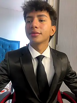 Leonarrrd 01 online show from 11-01-25, 09:41