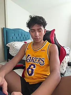 Leonarrrd 01 online show from 04-09-26, 08:15