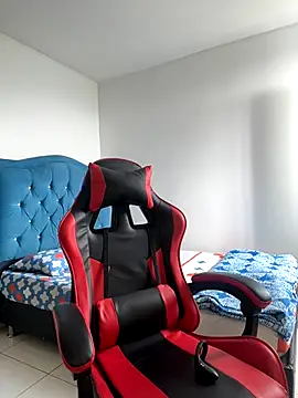 Leonarrrd 01 online show from 11-04-25, 05:28