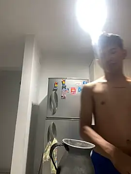 Leonarrrd 01 online show from 03-16-25, 05:03