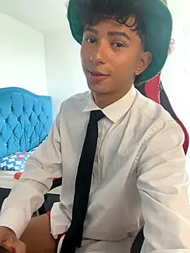 Leonarrrd 01 online show from 12-05-25, 07:34