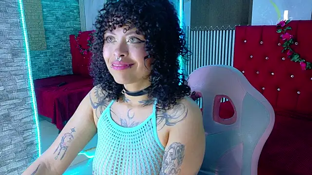 miahernadez303av online show from 04-07-26, 03:19