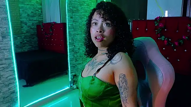 miahernadez303av online show from 03-23-26, 02:11