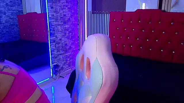 miahernadez303av online show from 02-03-26, 06:40